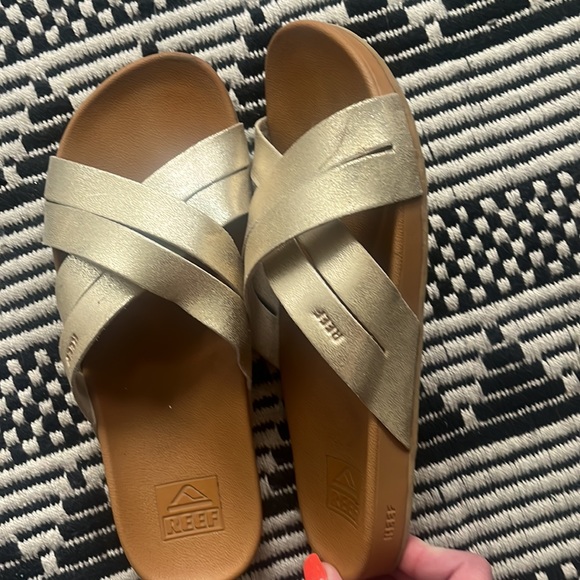 Gold Reeef sandals - Picture 2 of 3
